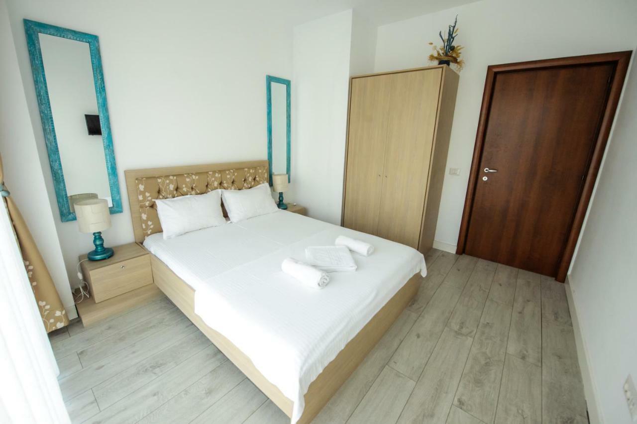 Blue Bike Seaview Apartment Mamaia Esterno foto