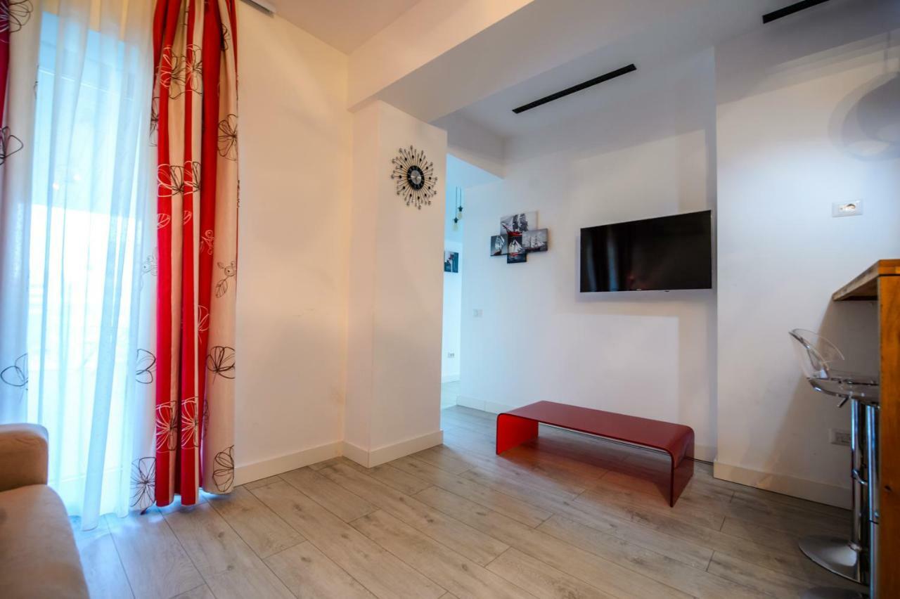 Blue Bike Seaview Apartment Mamaia Esterno foto