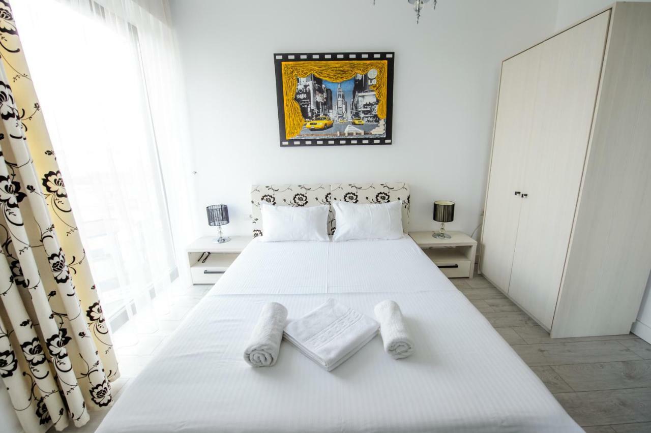Blue Bike Seaview Apartment Mamaia Esterno foto